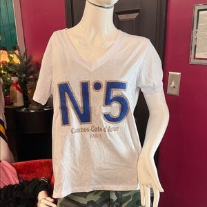 V neck t shirt metallic detail